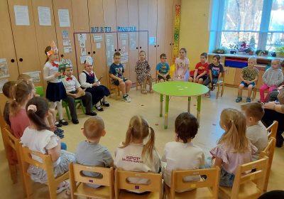 Pasākums “Lielie lasa mazajiem” (sadarbības pasākums ar  Rēzeknes 3.pamatskolu)