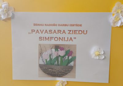 Bērnu zīmējumu/kolāžu izstāde “Pavasara ziedu simfonija!”